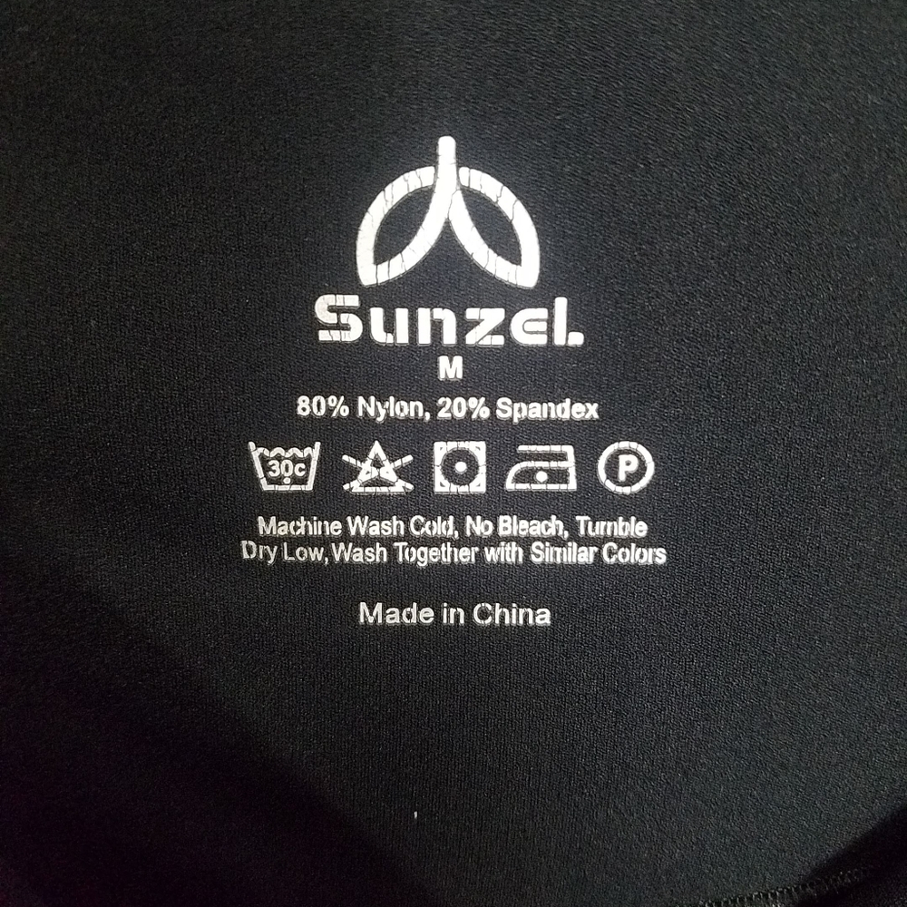 Sunzel Cross Waist Black Flared Legging - Picture 7 of 7